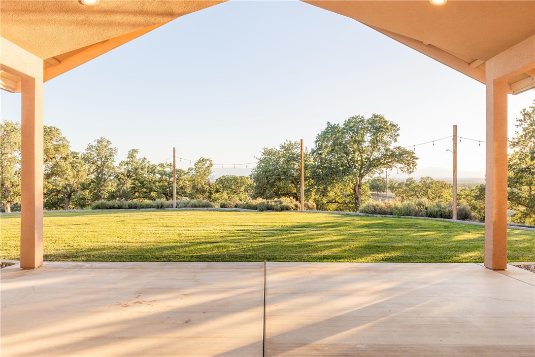 main property photo 28