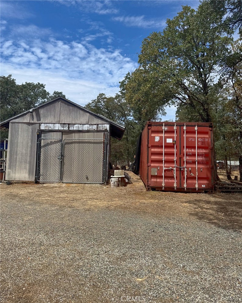 main property photo 16