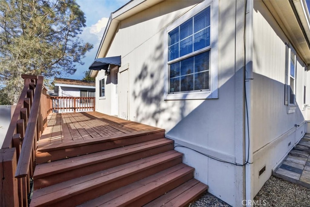 main property photo 28