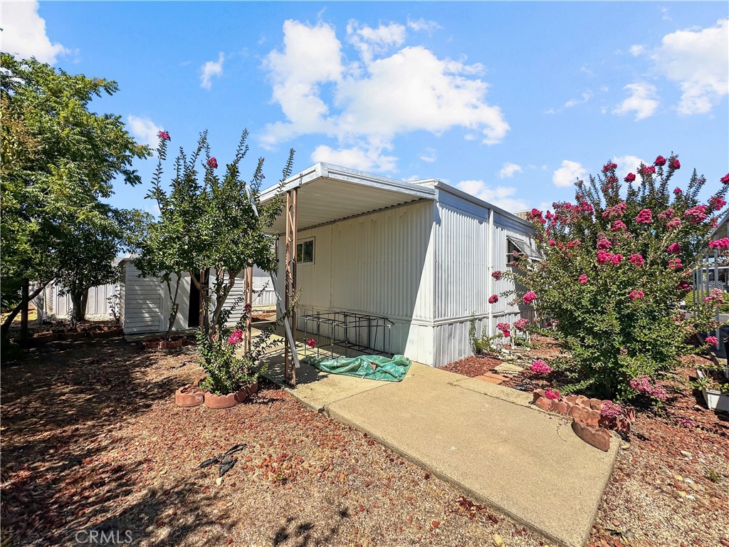main property photo 17