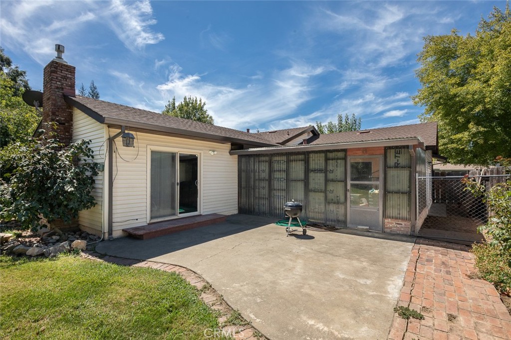 main property photo 36