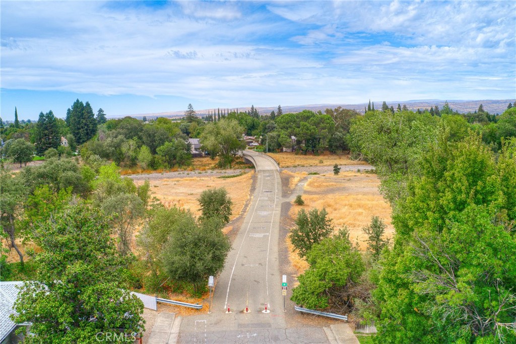main property photo 31