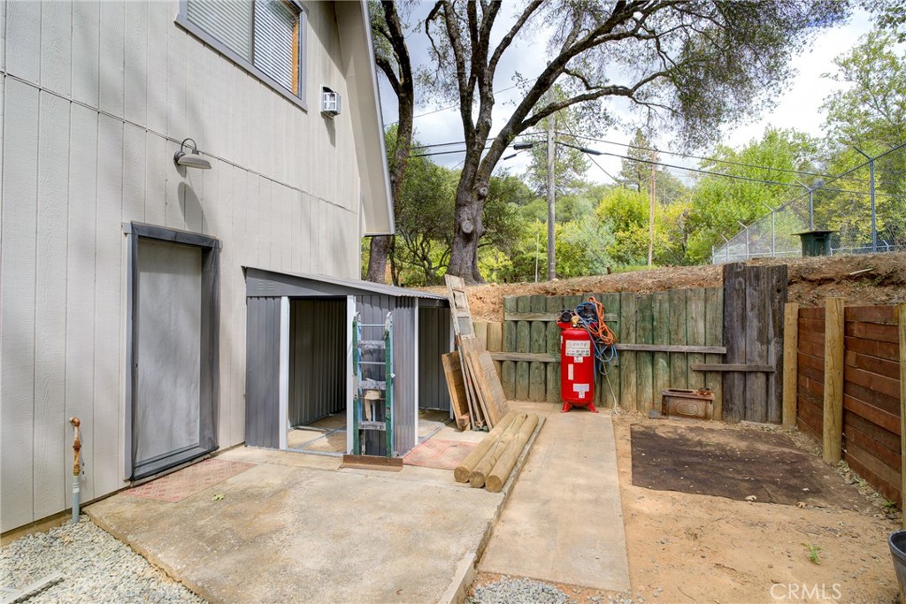 main property photo 30