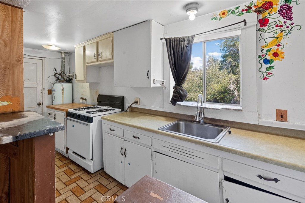 main property photo 60