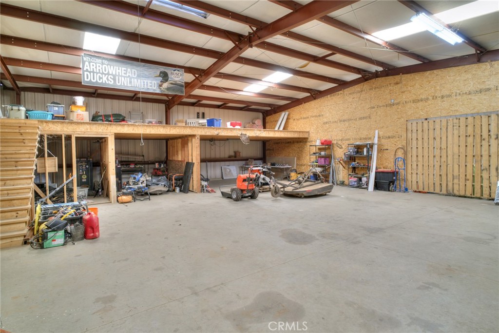 main property photo 31