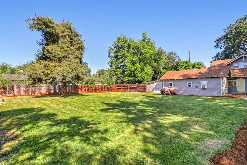 main property photo 9