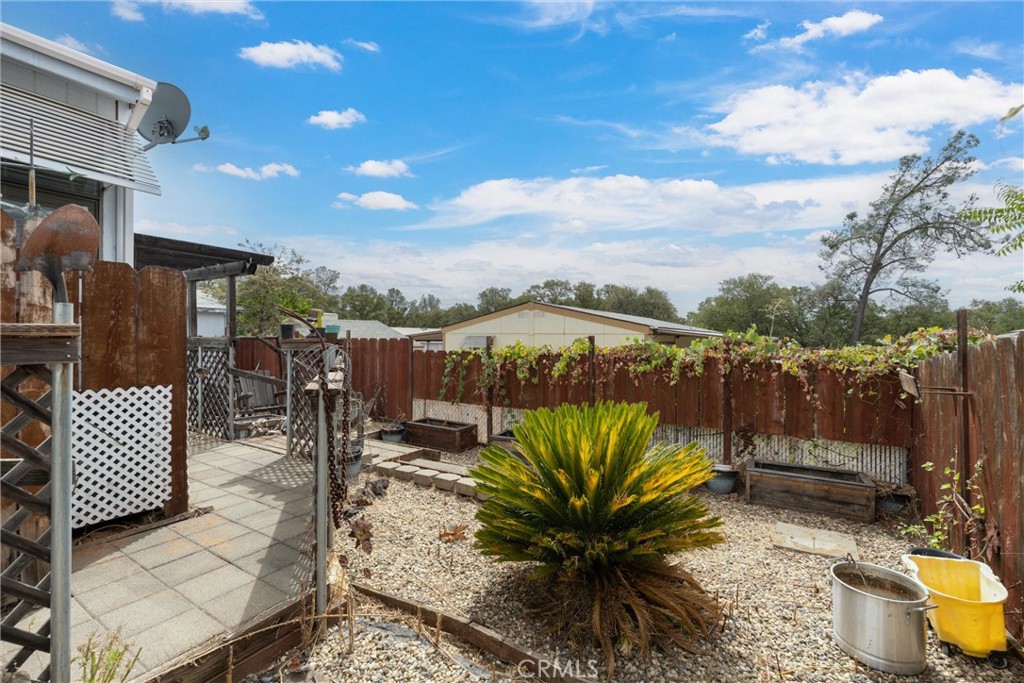 main property photo 29