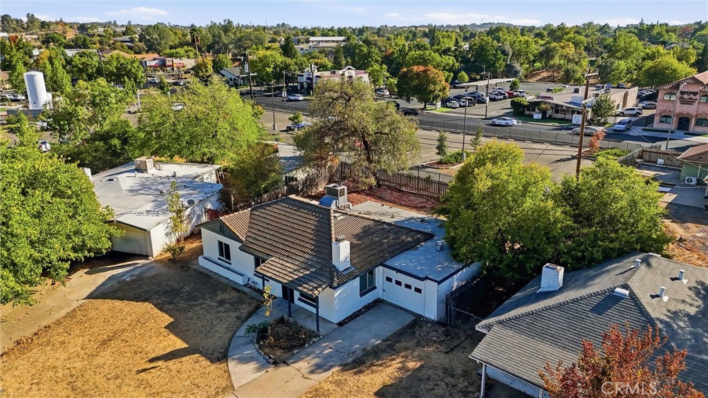 main property photo 33