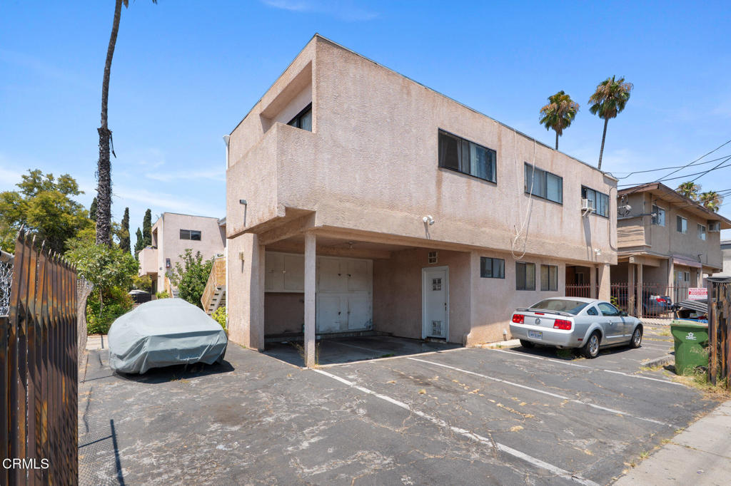 main property photo 10