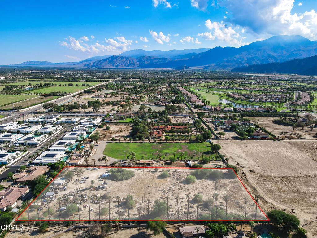 main property photo 6