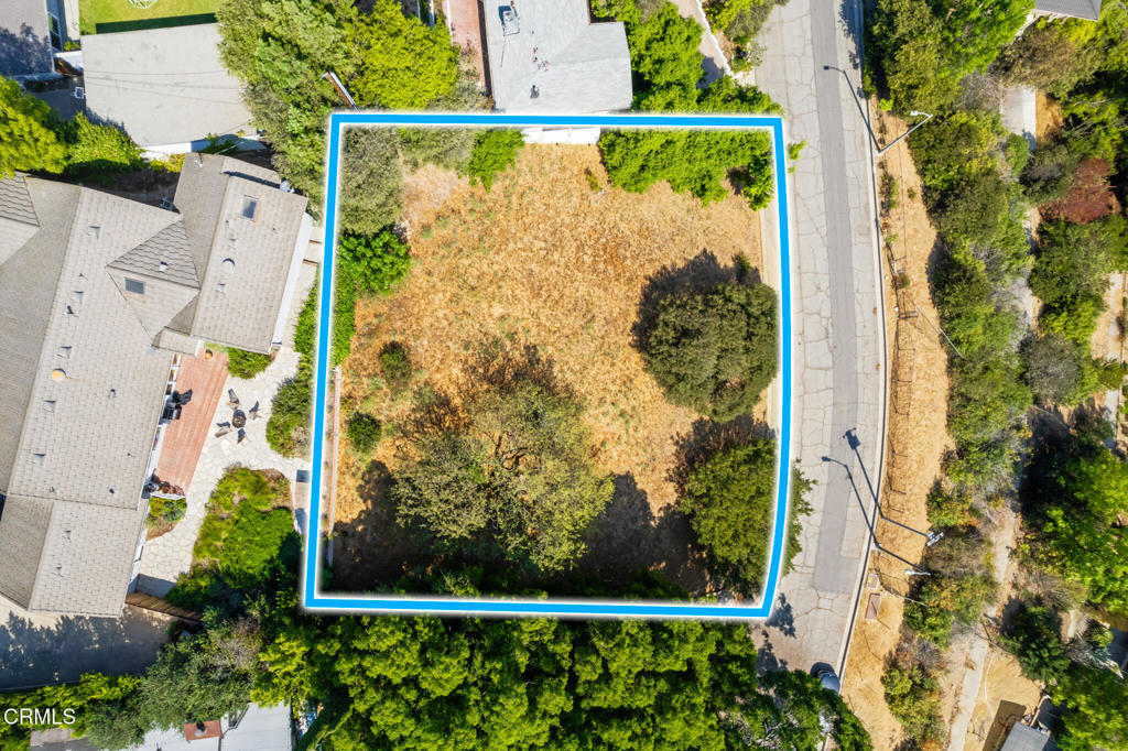 main property photo 8