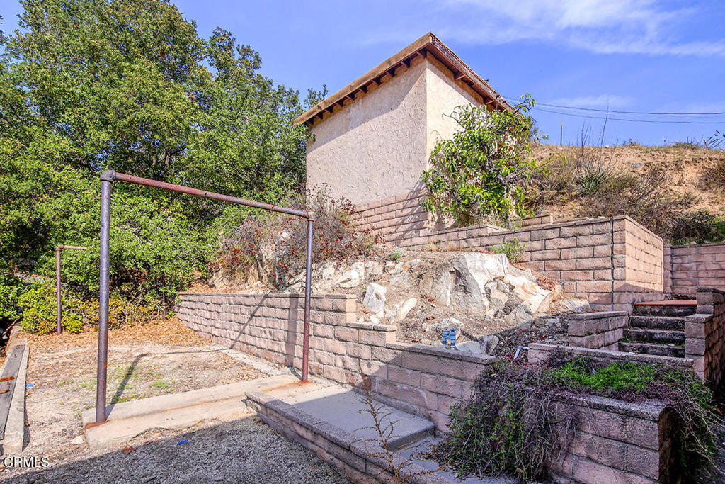 main property photo 32