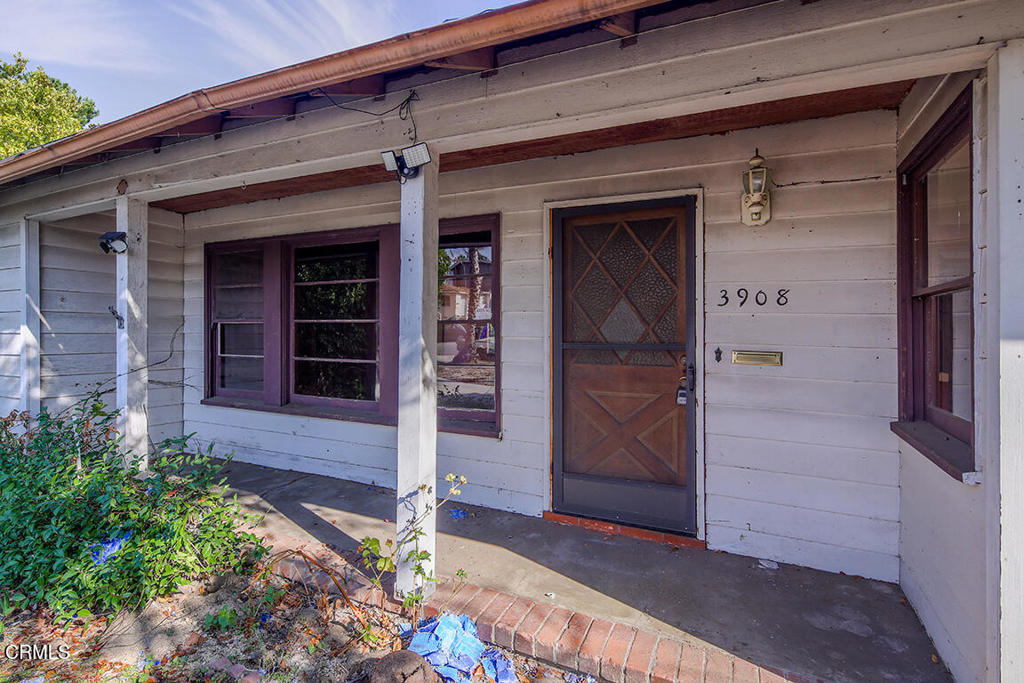 main property photo 5