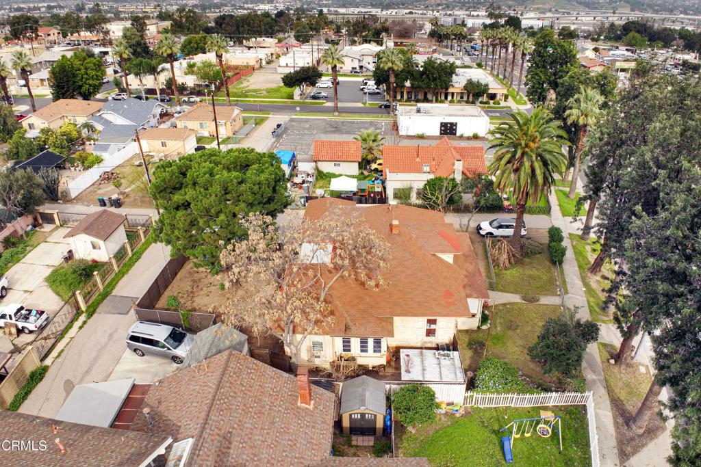main property photo 11