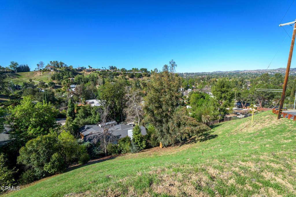 main property photo 13