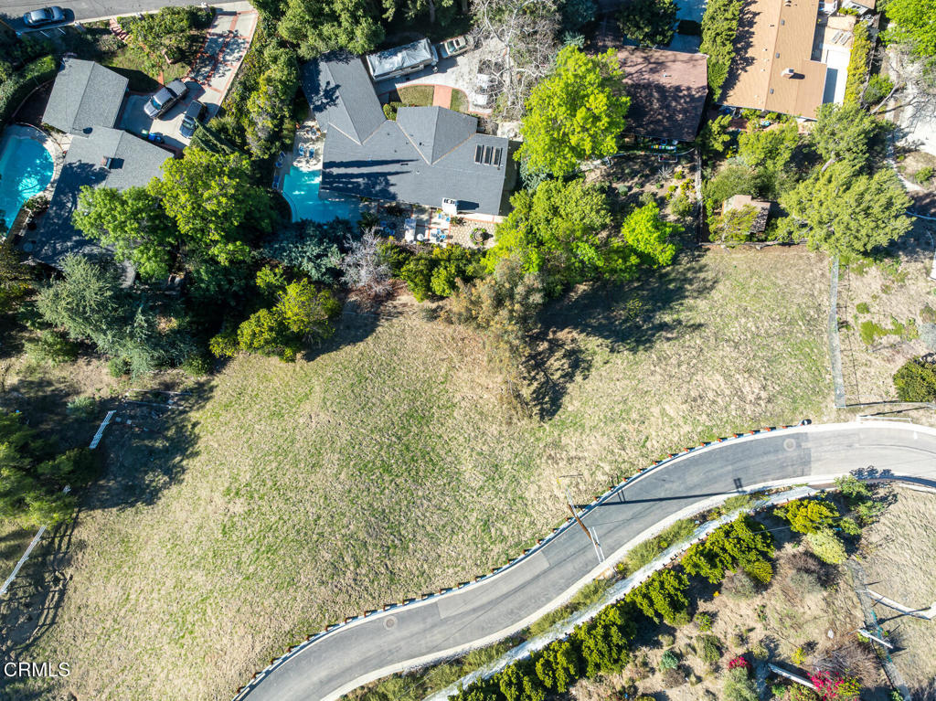 main property photo 50