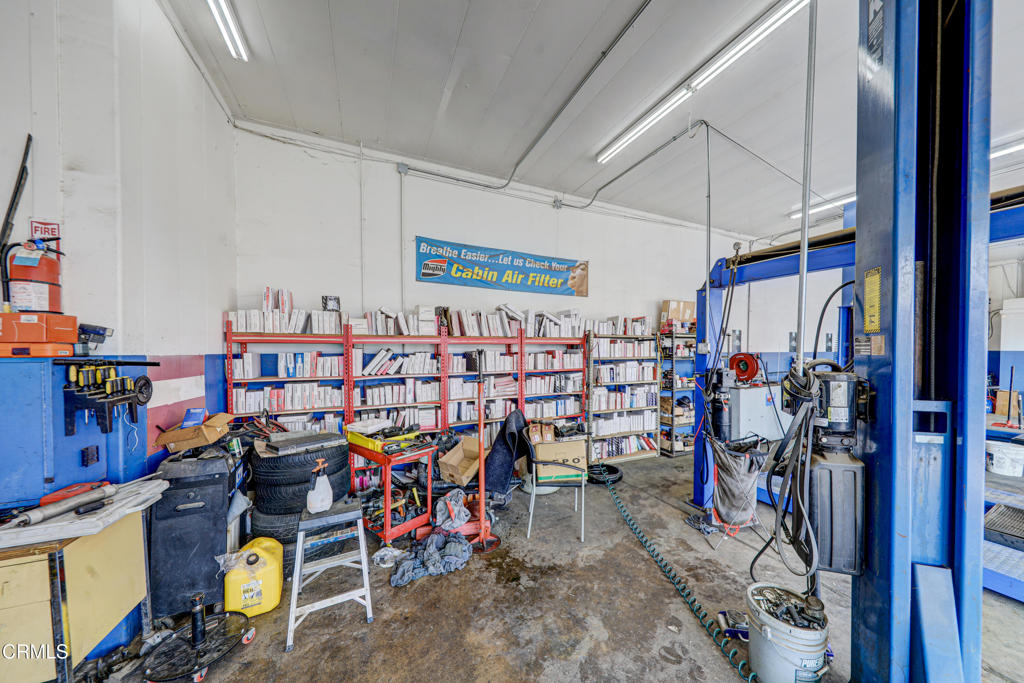 main property photo 18