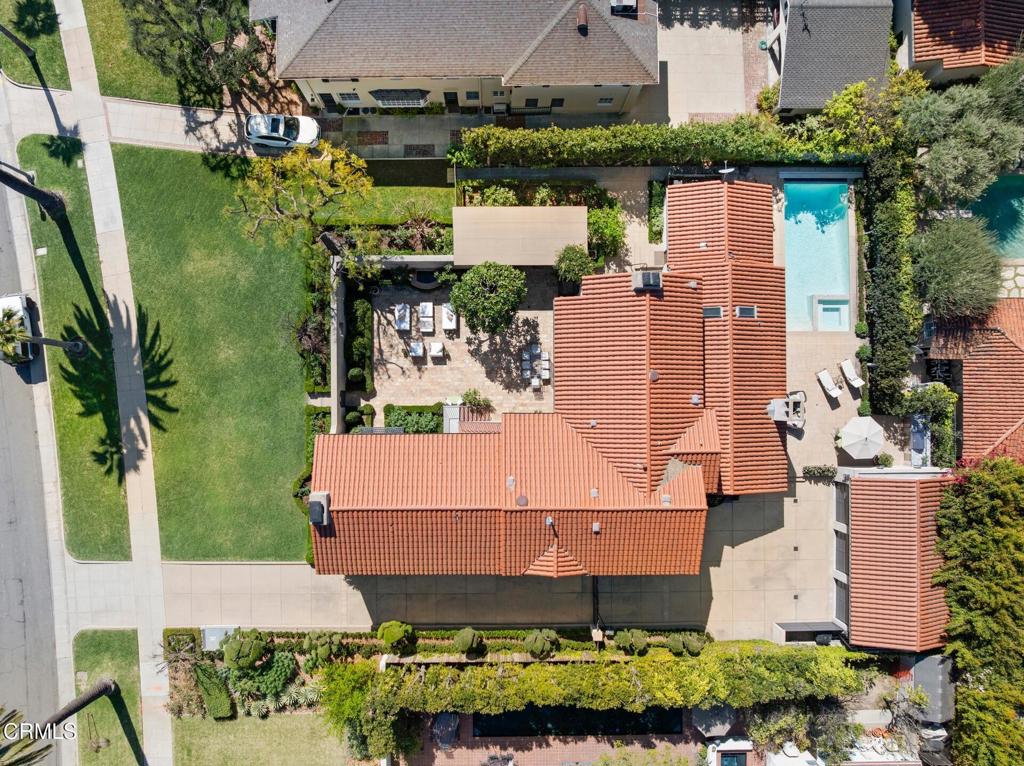 main property photo 43