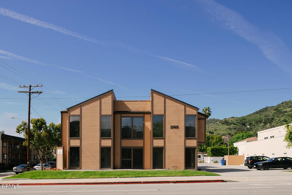 main property photo 16
