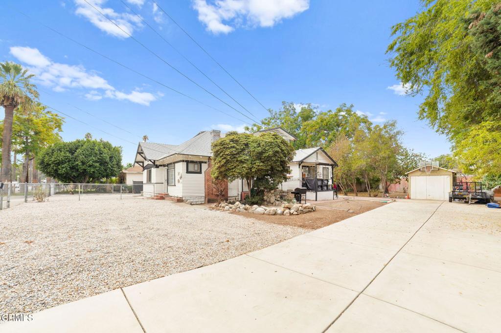 main property photo 27