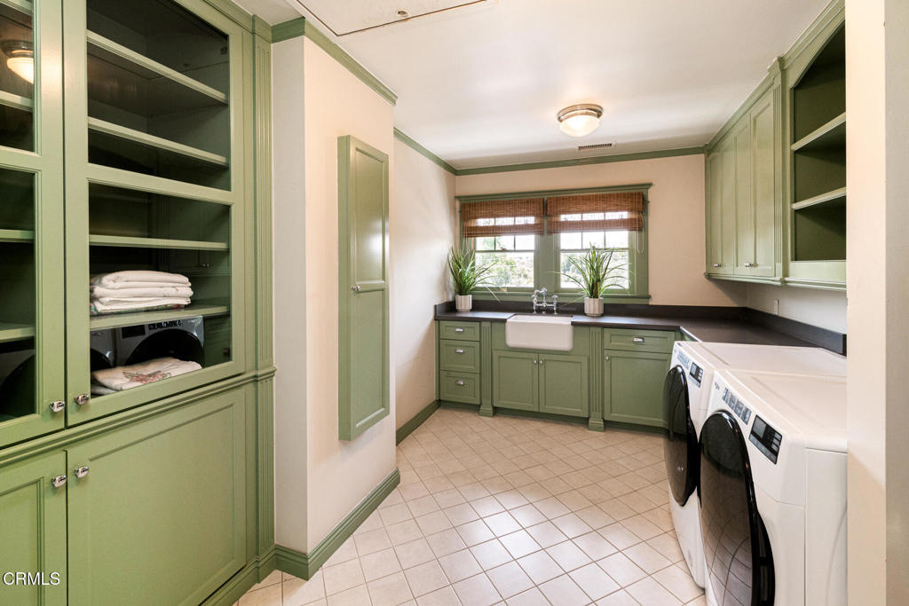 main property photo 59