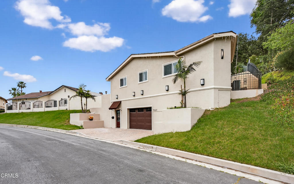 main property photo 29