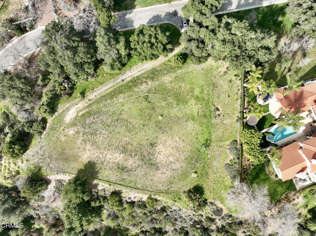 main property photo 12