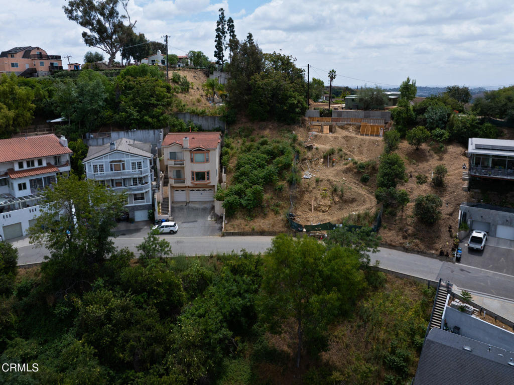 main property photo 10