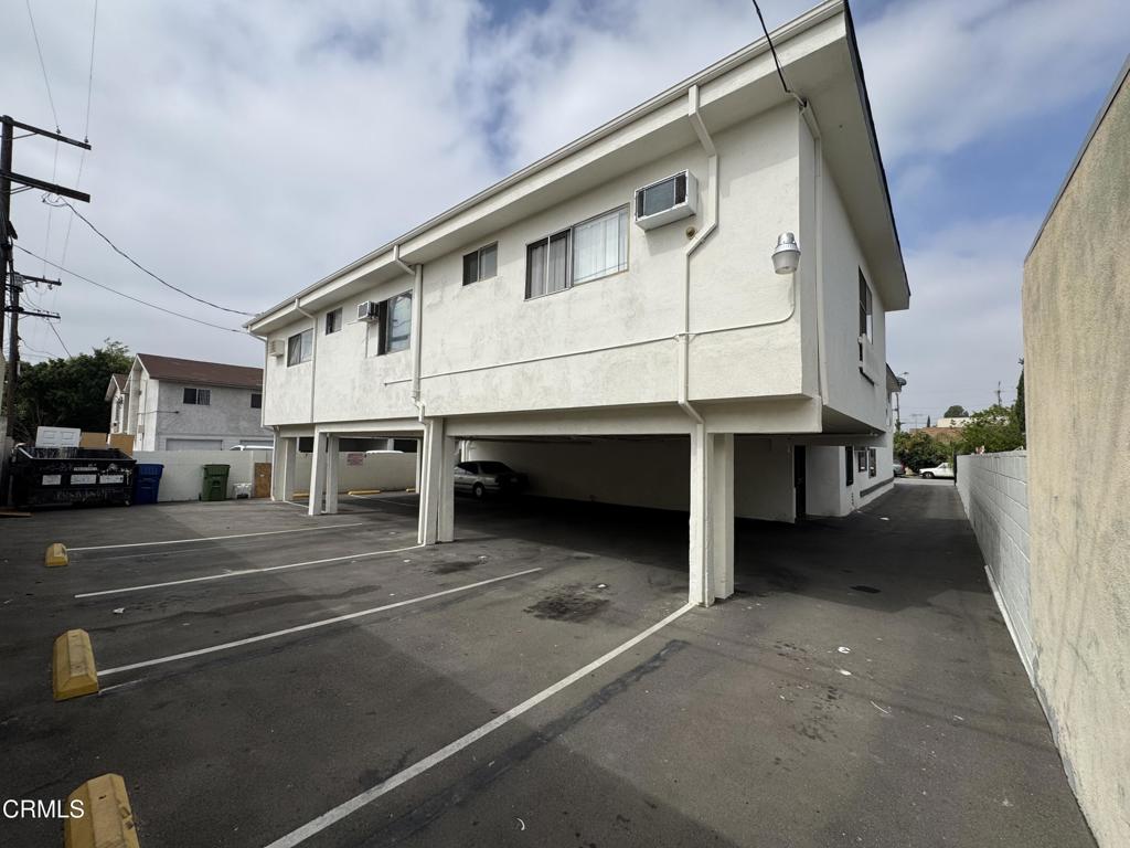 main property photo 8