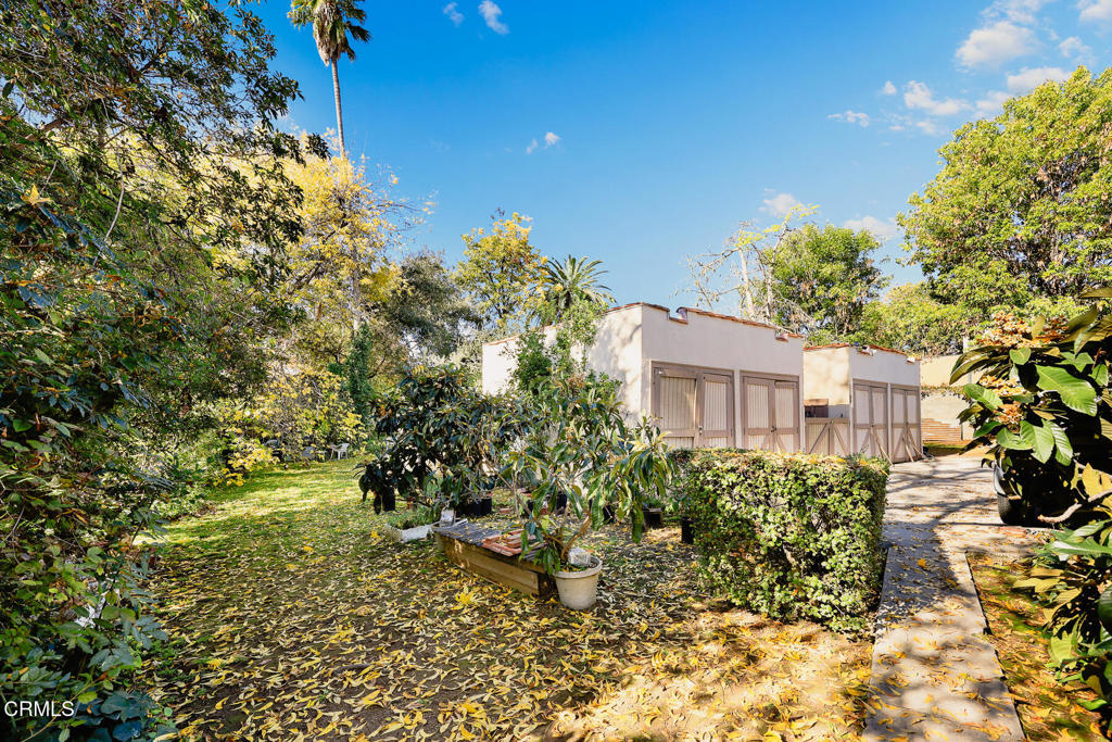 main property photo 39