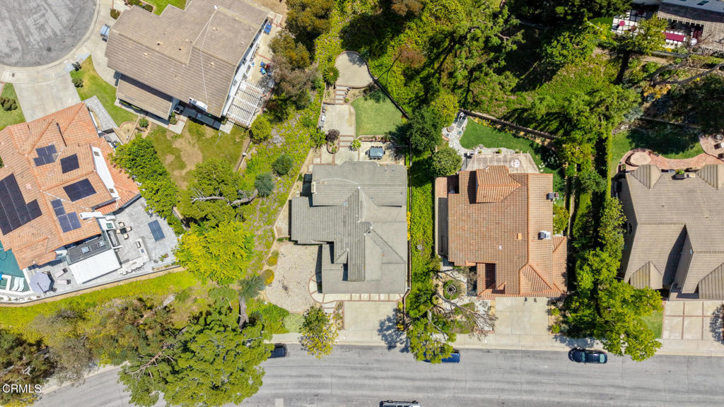 main property photo 50