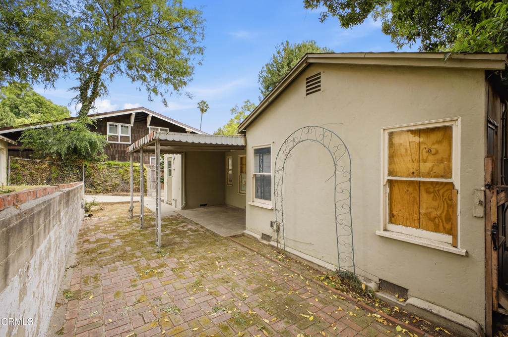 main property photo 9
