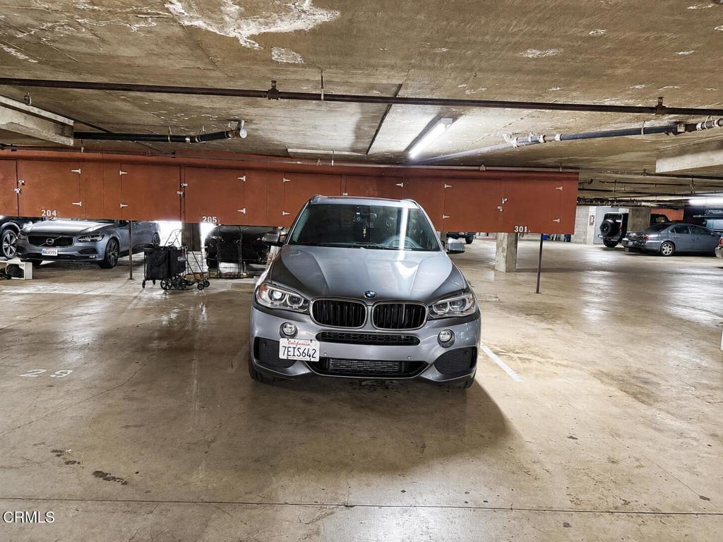 main property photo 28