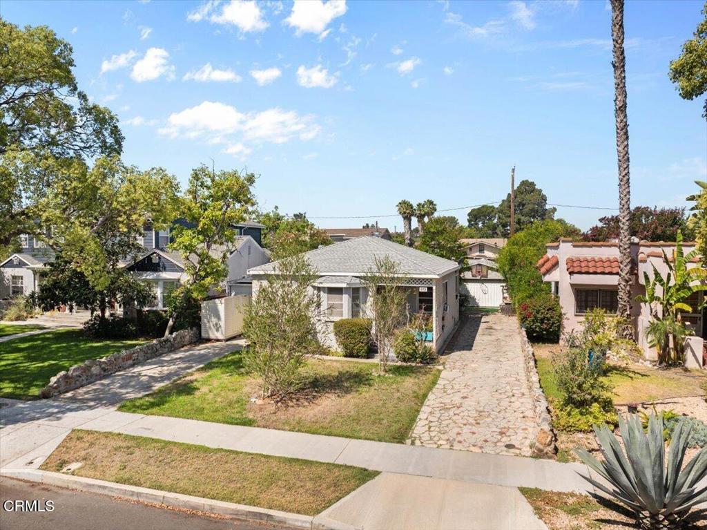 main property photo 28