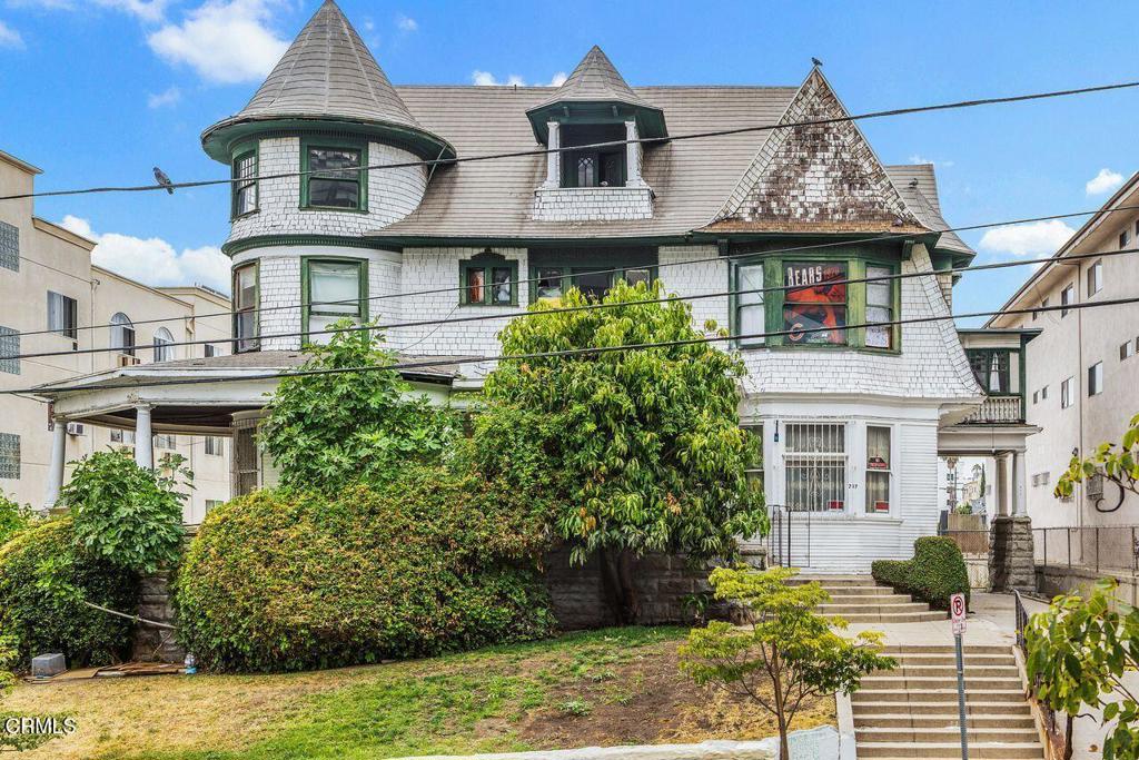 main property photo 2