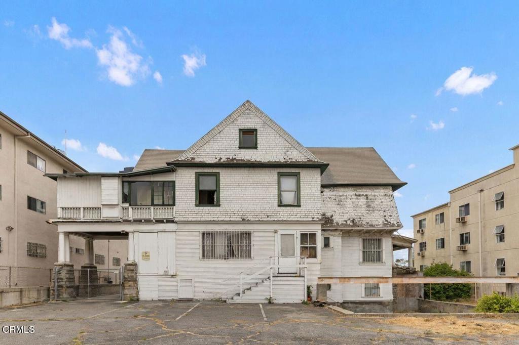 main property photo 36