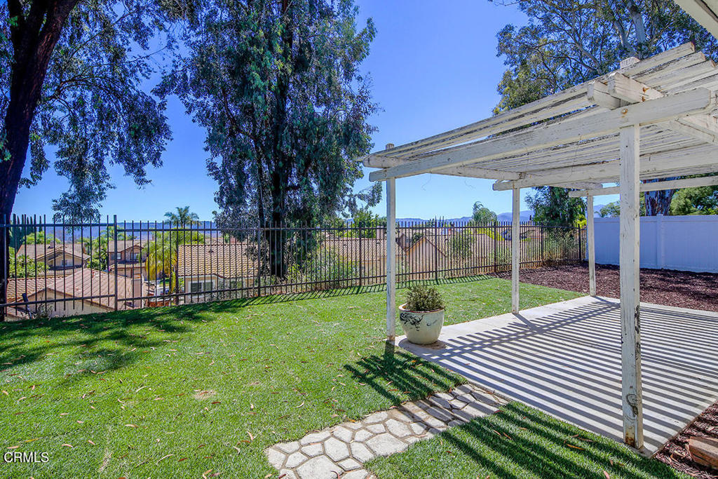 main property photo 25