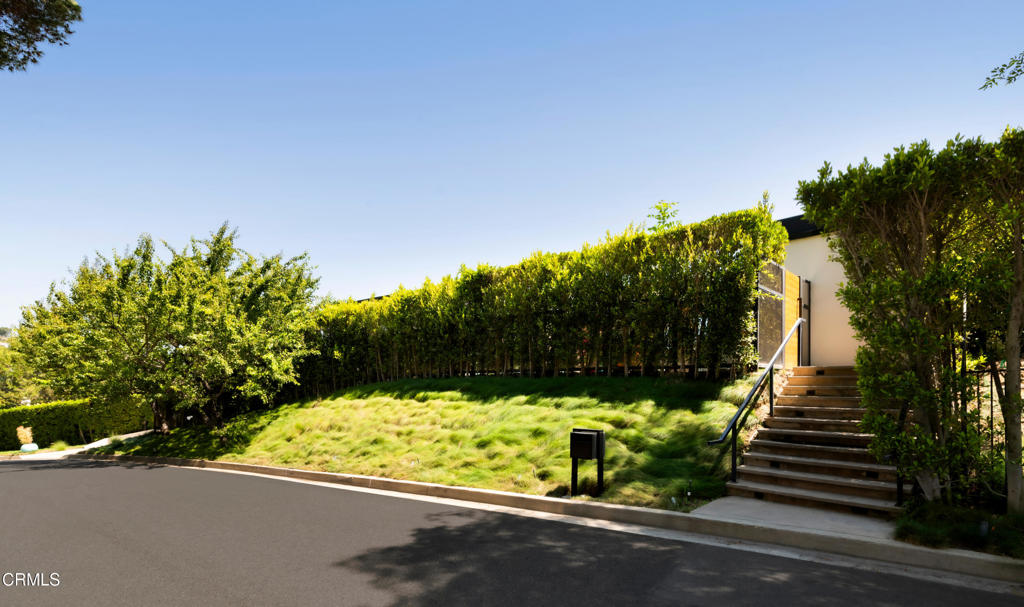main property photo 38