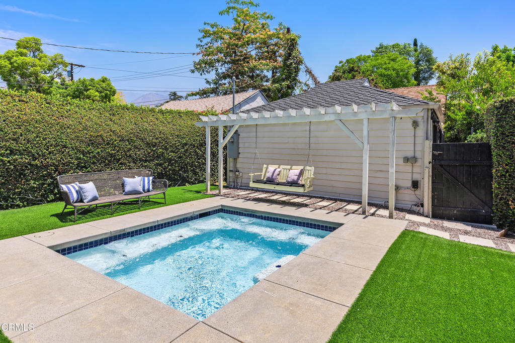 main property photo 31
