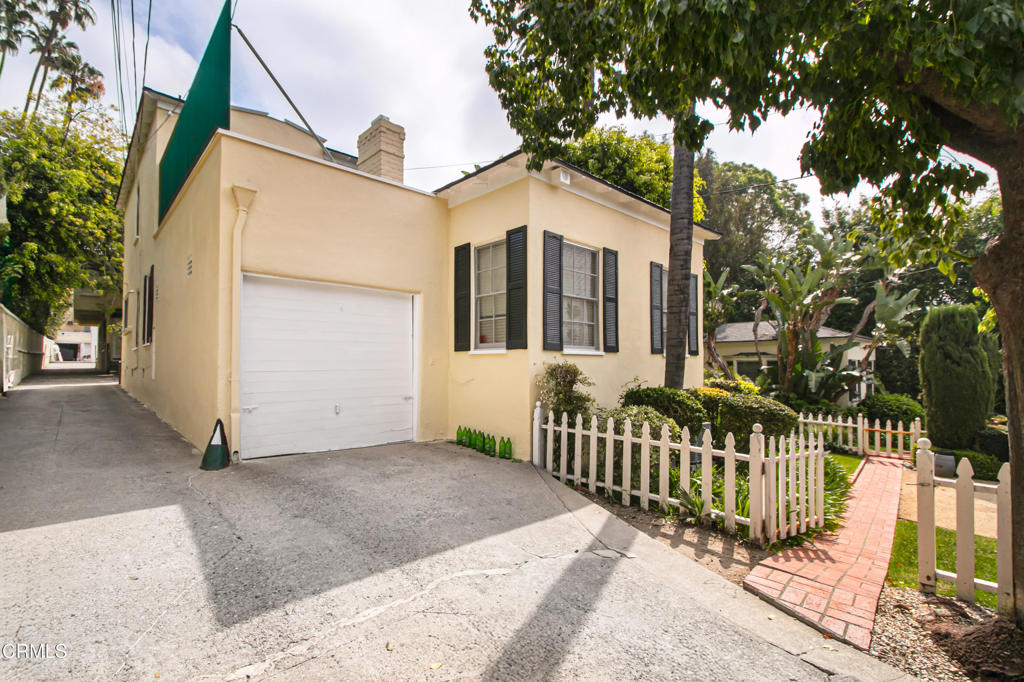 main property photo 32