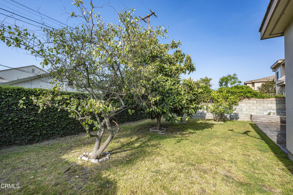 main property photo 20