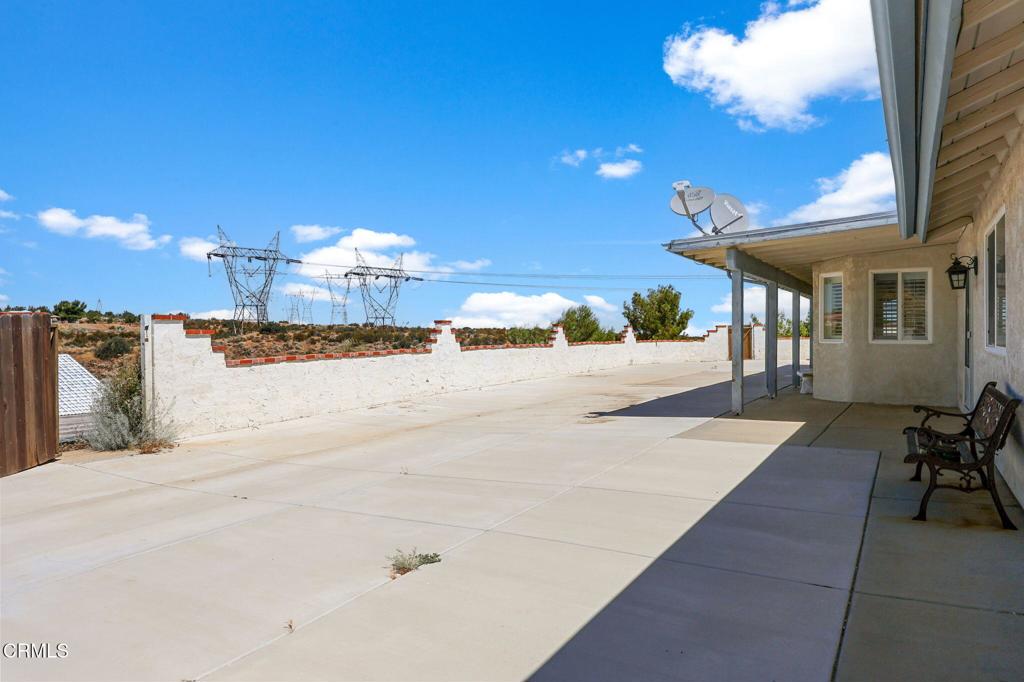 main property photo 30