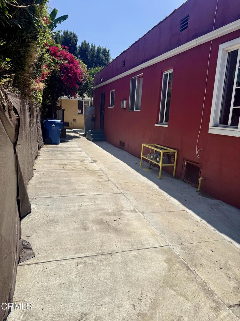 main property photo 12