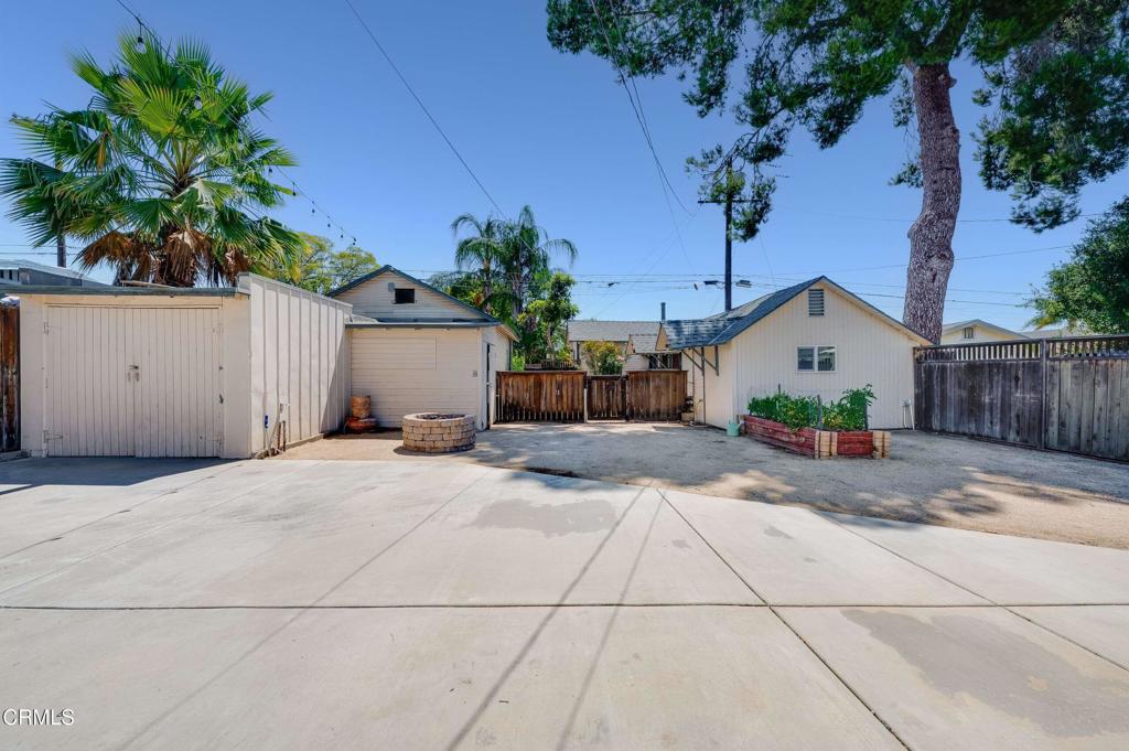 main property photo 19