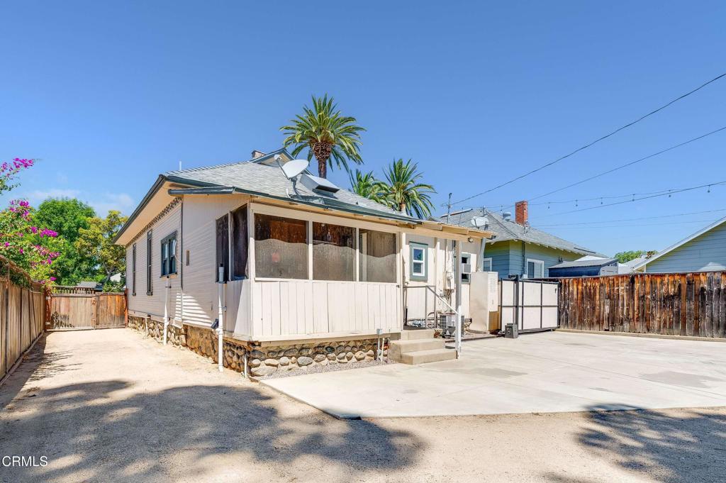 main property photo 20