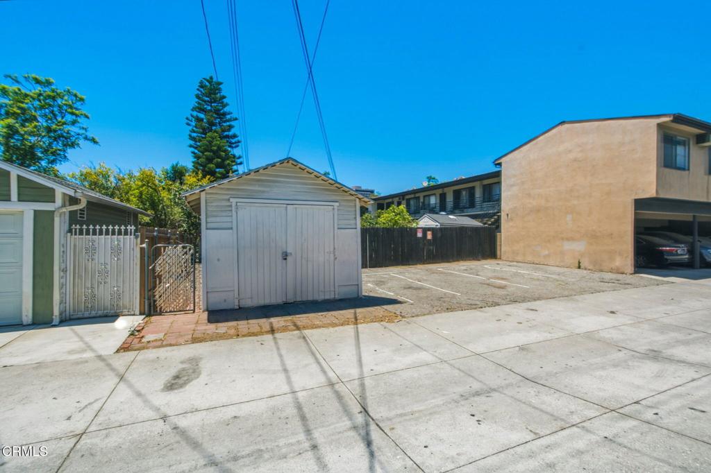 main property photo 12