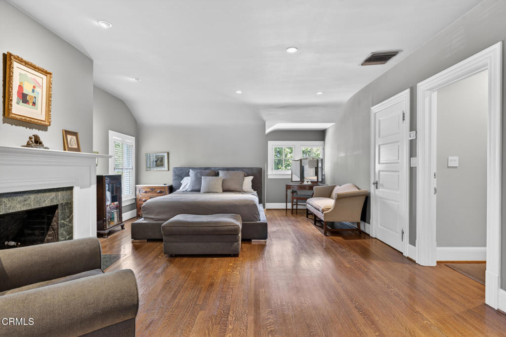 main property photo 56