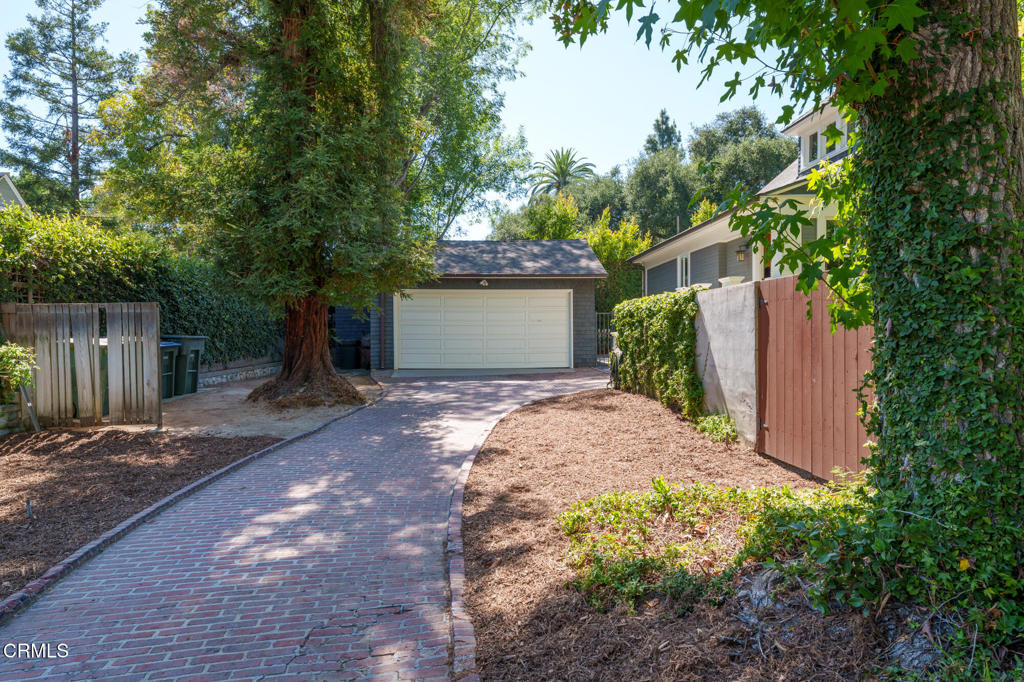 main property photo 65
