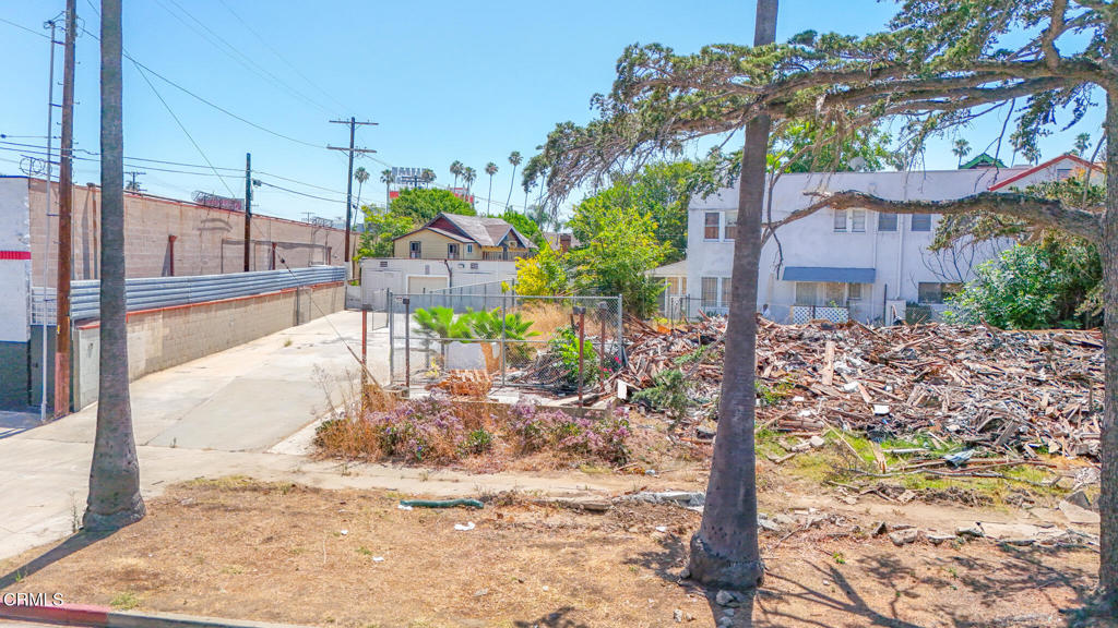 main property photo 4