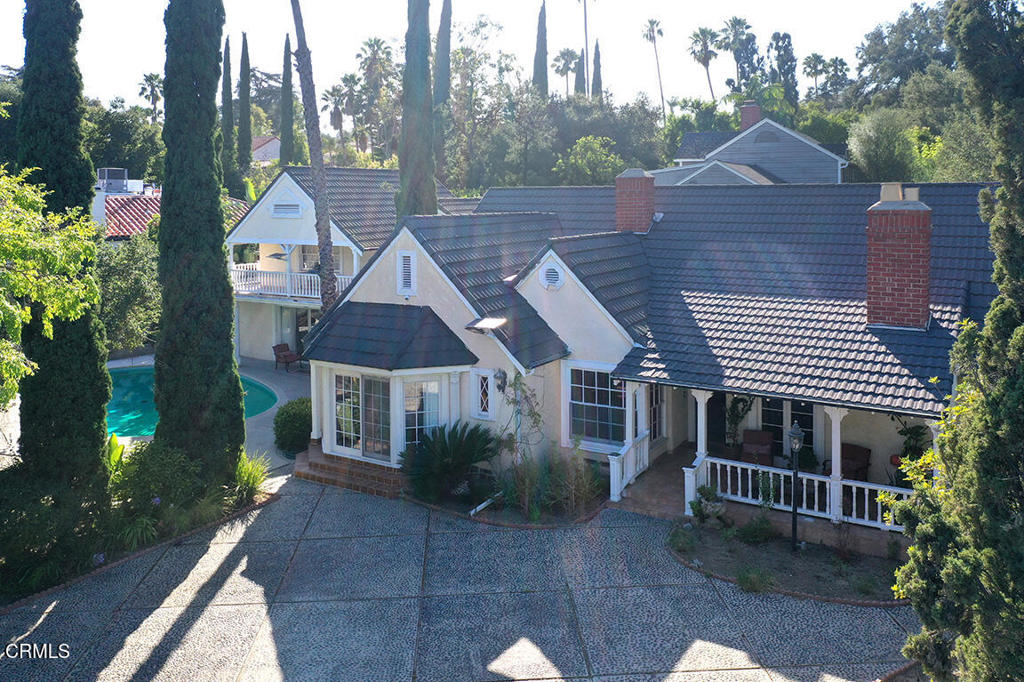 main property photo 1
